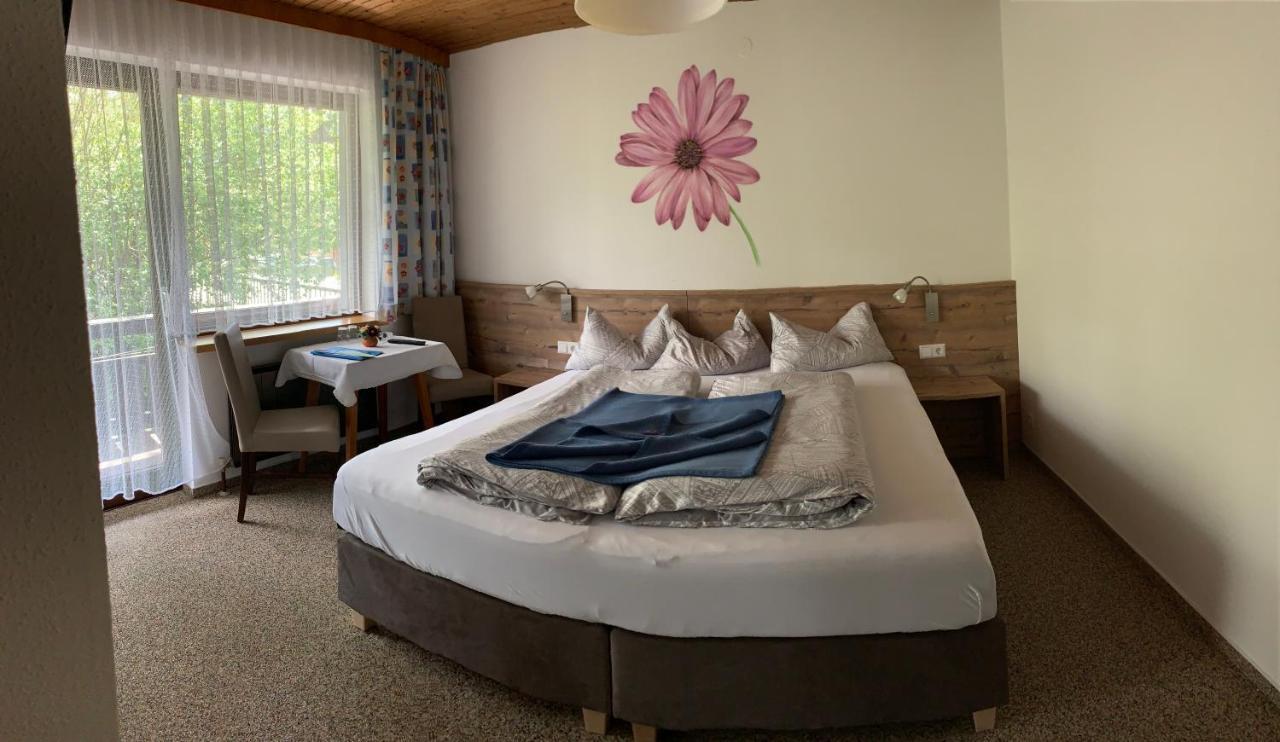 Pension Seeheim Вайсензее Экстерьер фото