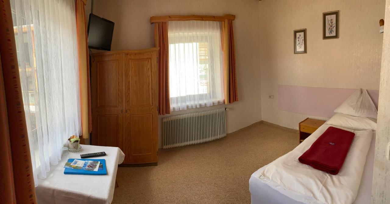 Pension Seeheim Вайсензее Экстерьер фото
